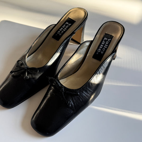 Valley Lane Vintage 90s Genuine Leather Mule Sandals&nbsp;
