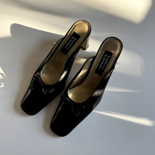 Valley Lane Vintage 90s Genuine Leather Mule Sandals&nbsp;