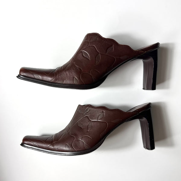 Leather Leaf Plant Print Vintage Brown Mules